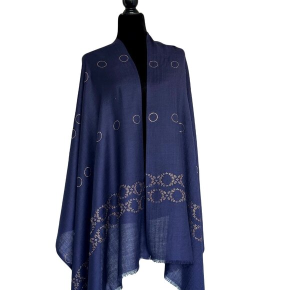 Navy Pashmina wrap | versatile scarf | Date night scarf | shawl for wedding - Picture 3 of 7